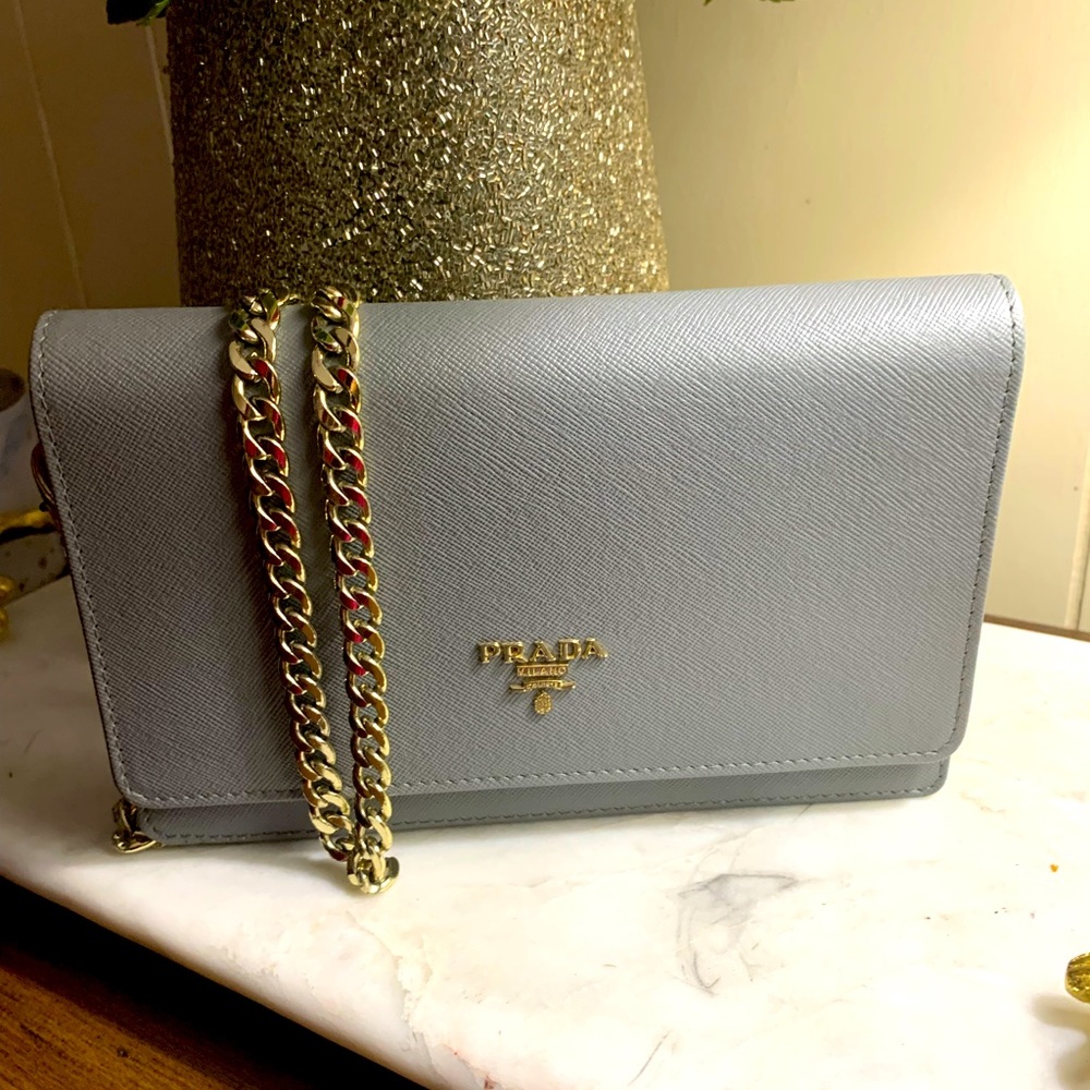 PRADA (not authentic)